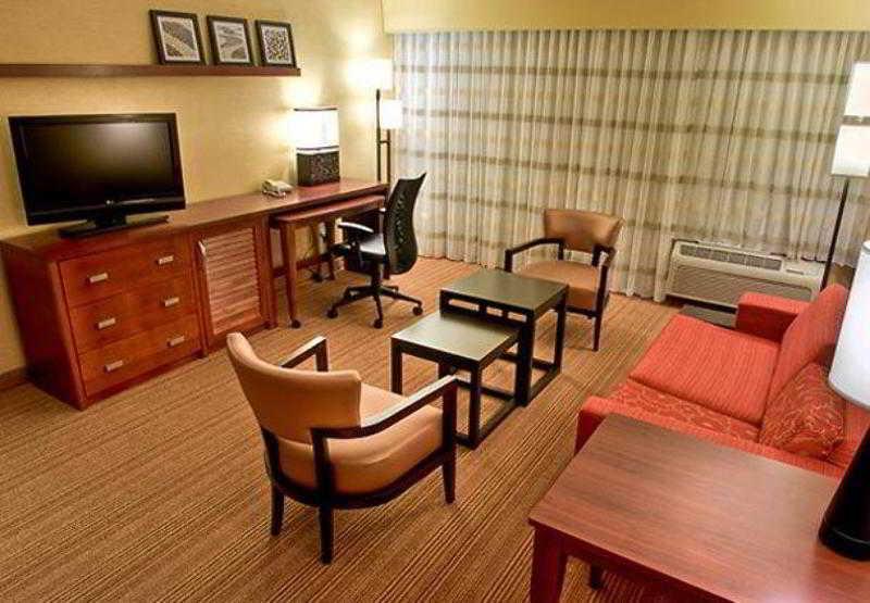 Hotel Courtyard By Marriott Bloomington Normal Pokoj fotografie